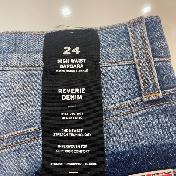 Hudson High Rise Super Skinny Ankle Jean - Picture 9 of 9